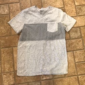 Mossimo v neck T-shirt size medium